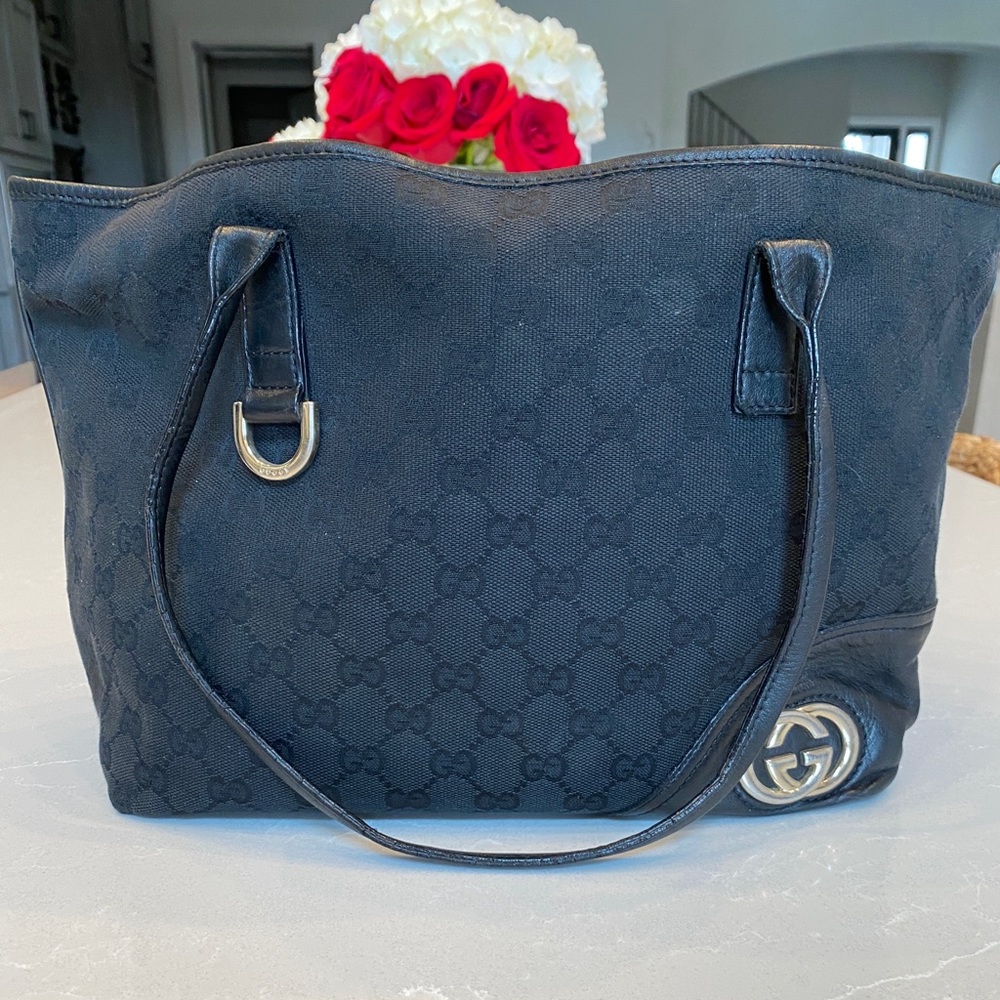 Gucci purse